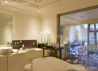 Hotel Le Royal Monceau 41